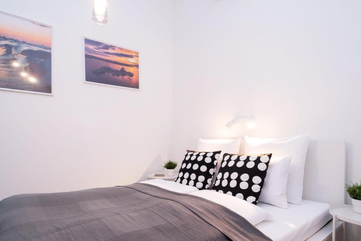 New Comfy Studio At Convenient Location บูดาเปสต์ ภายนอก รูปภาพ